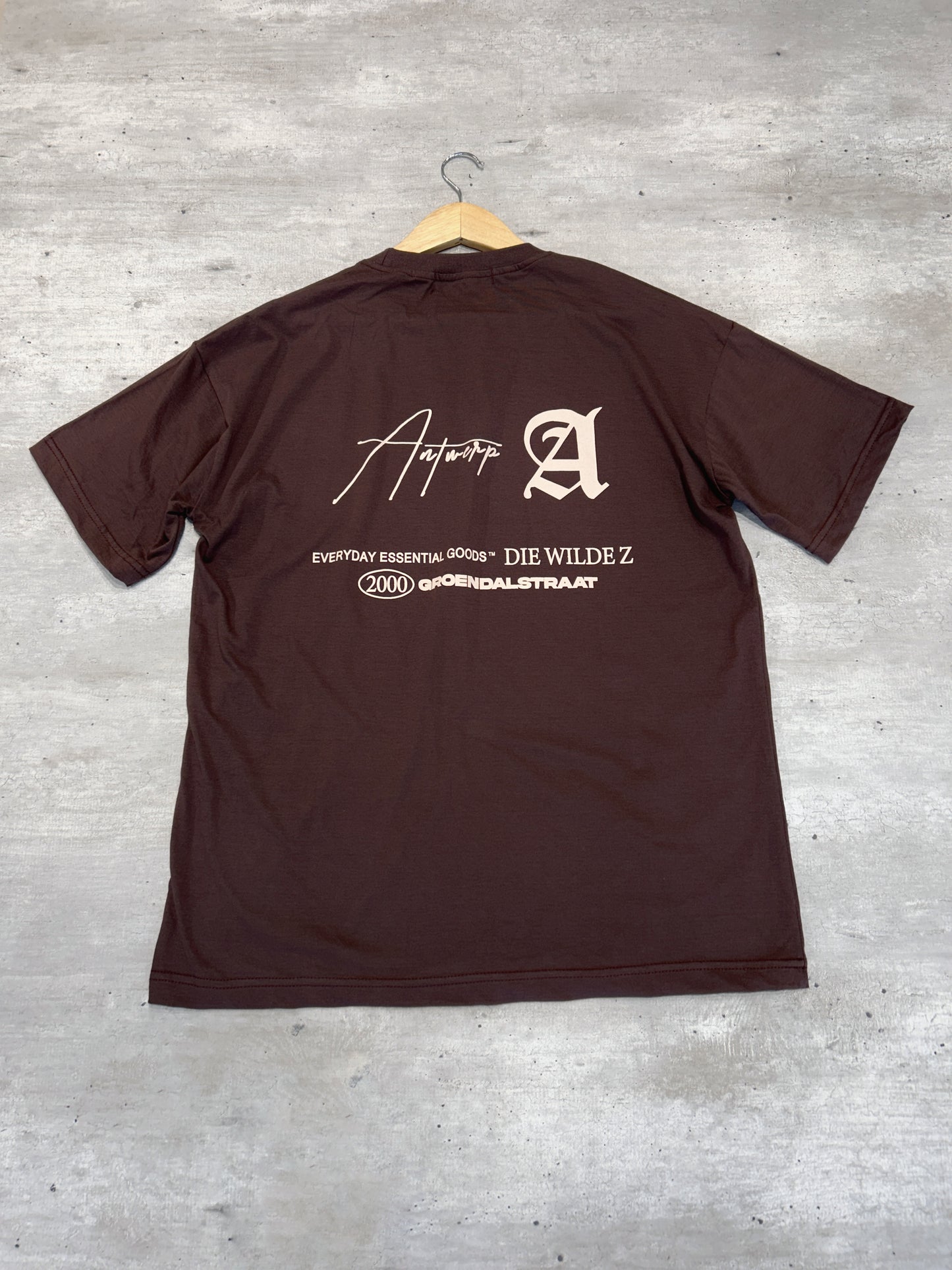 Remera chocolate estampada (espalda)