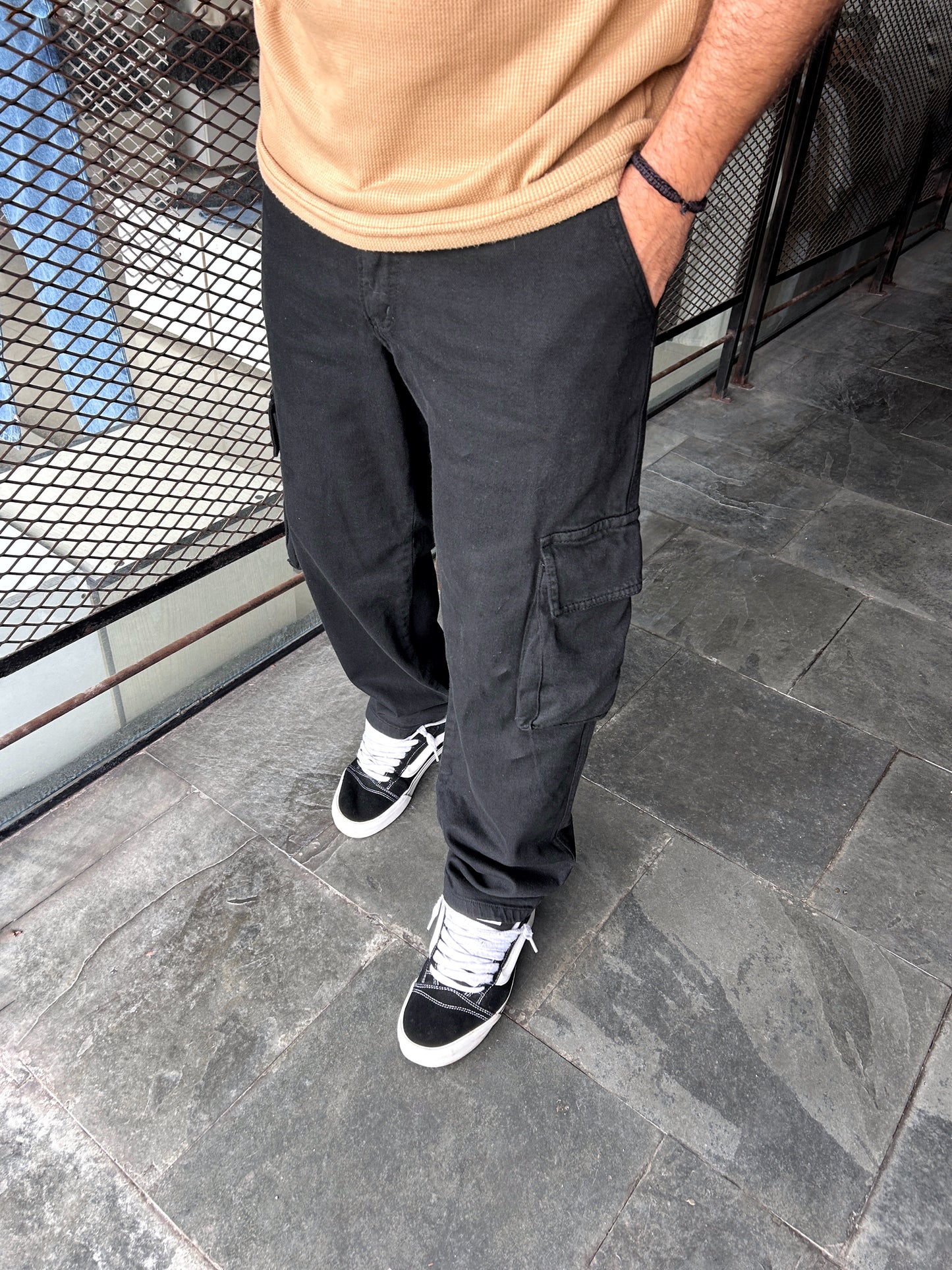 Cargo baggy negro