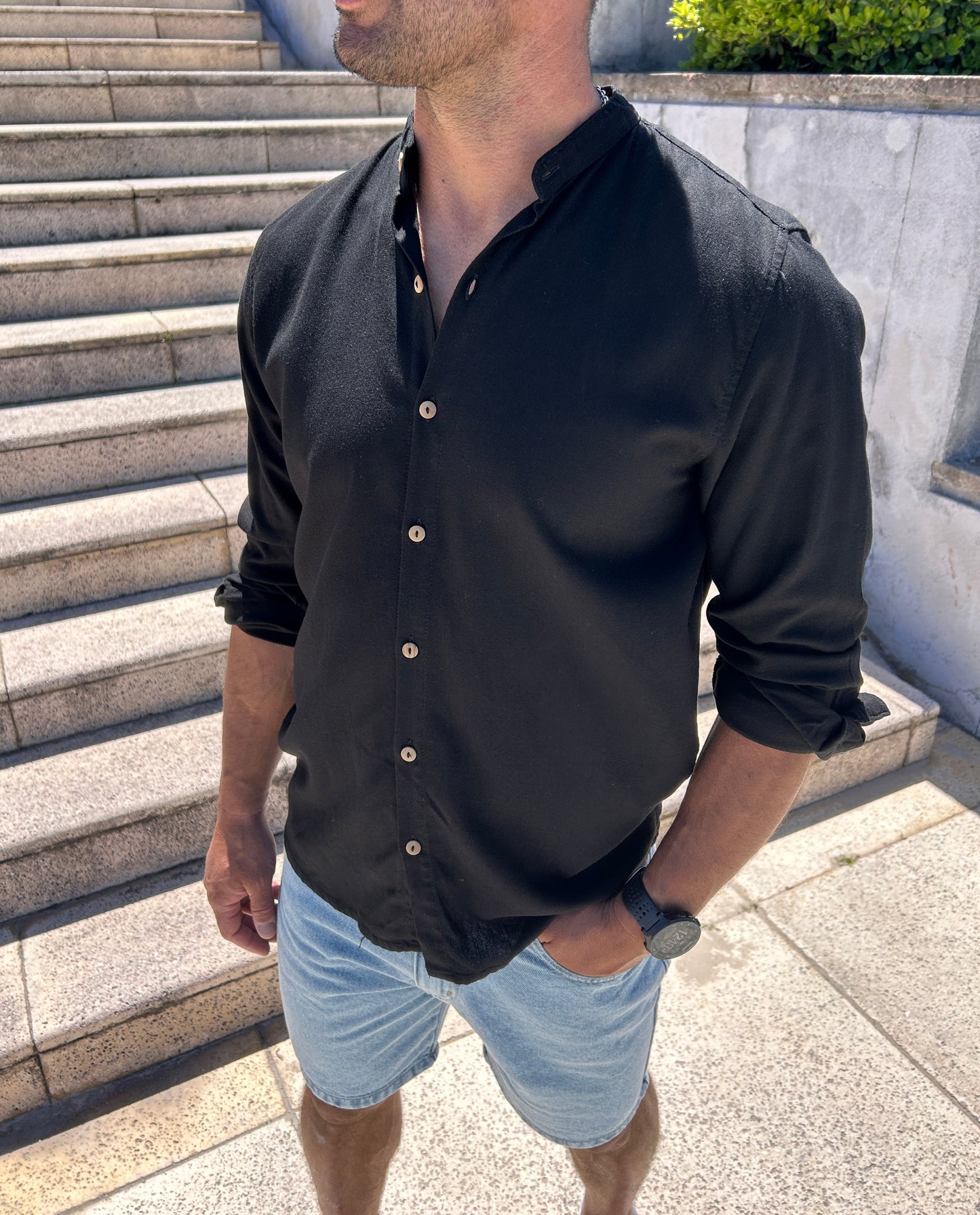 Camisa de lino negra