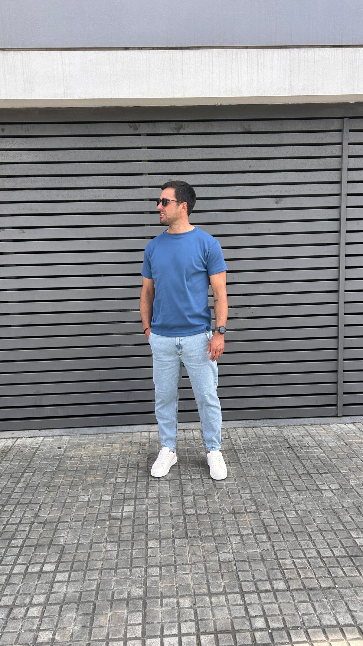 Remera básica azul piedra