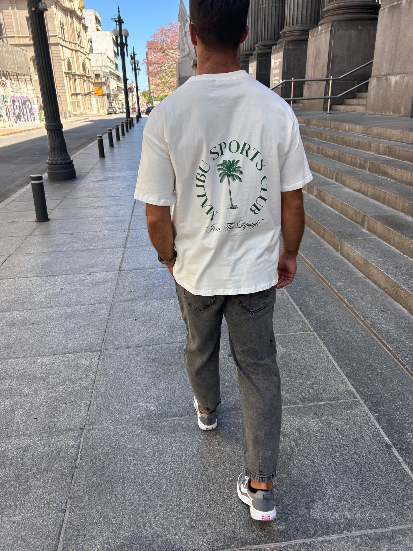 Remera marfil palm estampada 🌴 (espalda)