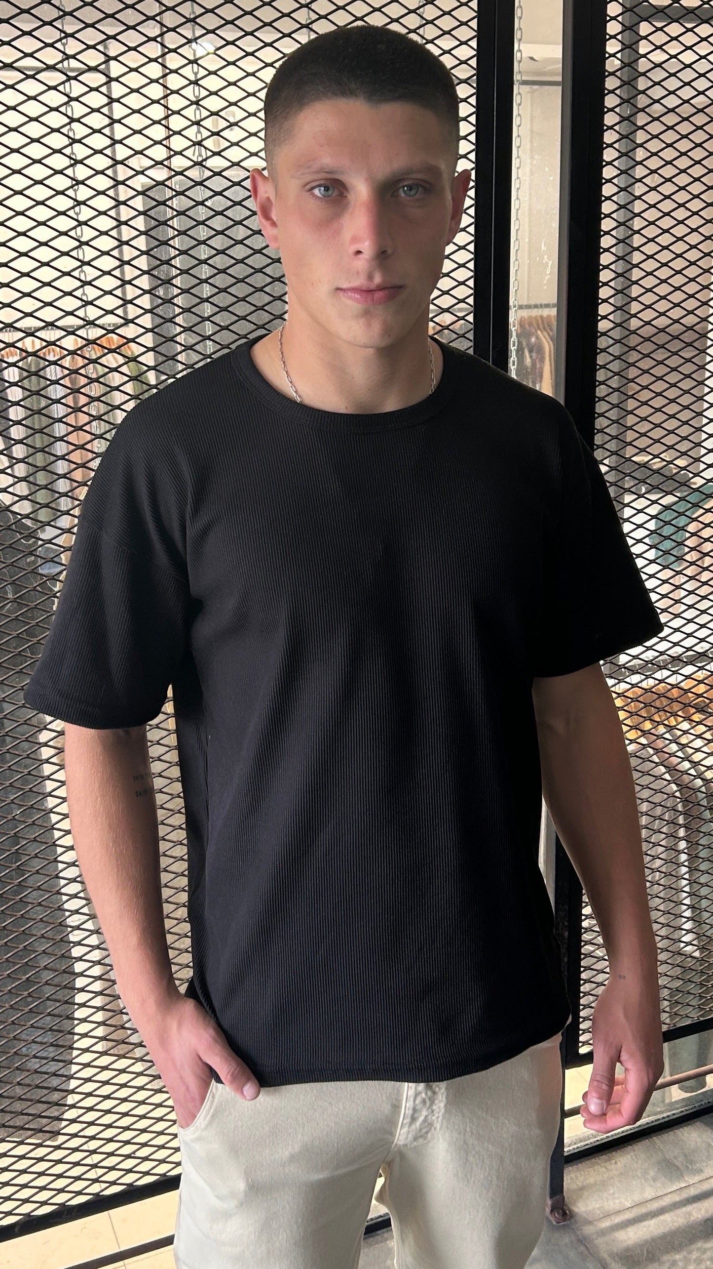 Remera WAFFLE negra