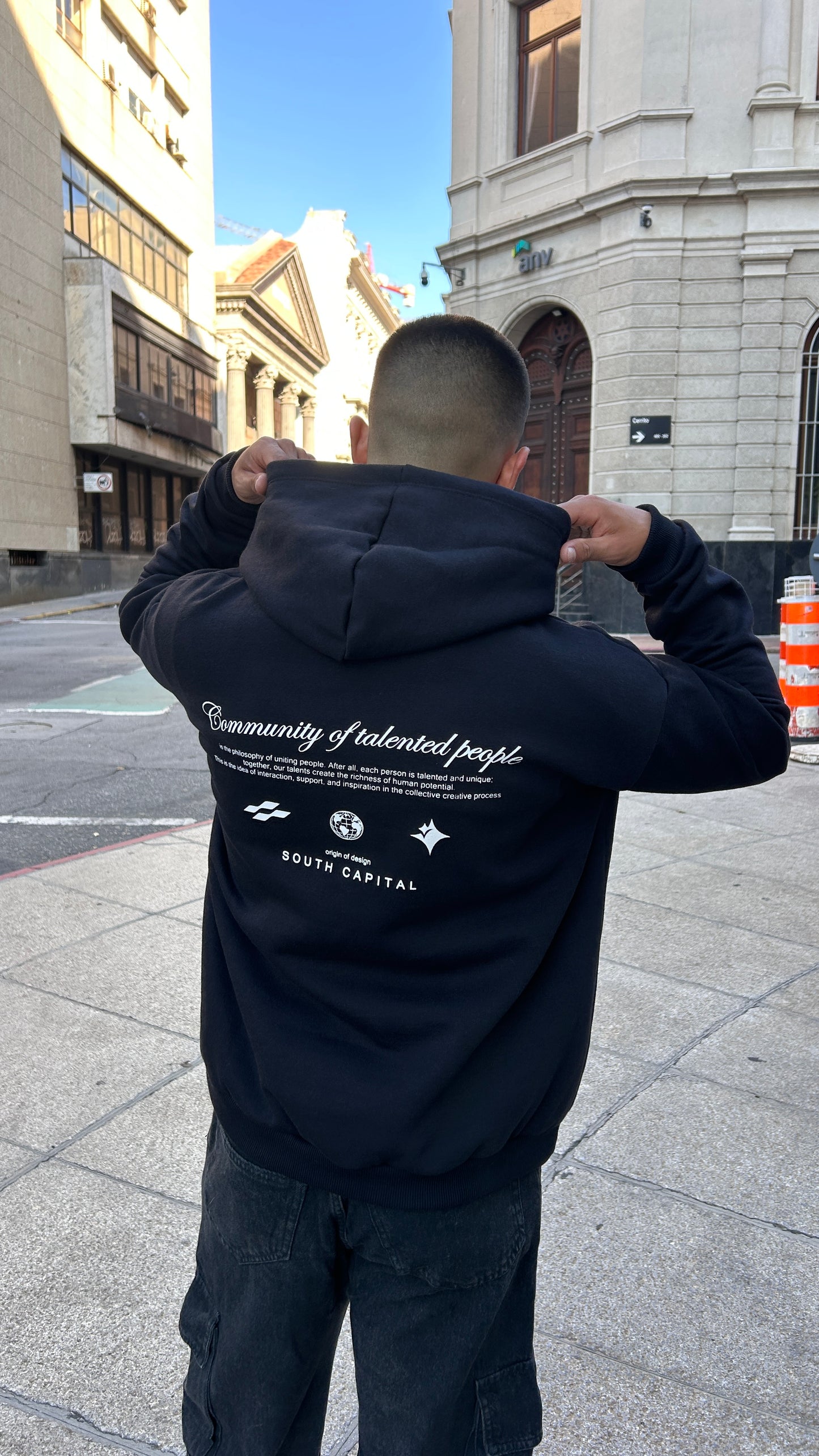 CANGURO OVERSIZE NEGRO