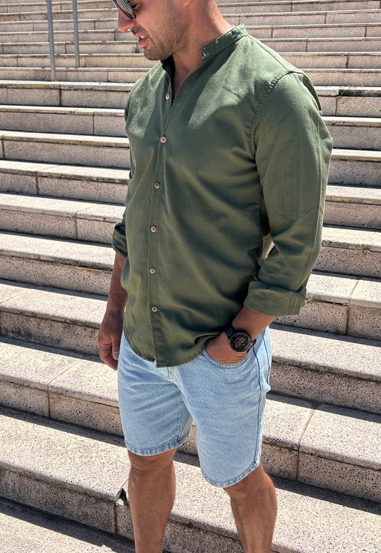 Camisa de lino verde oliva